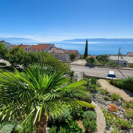 Apartment Mediterranes Mit Meerblick, Grill - Ab 14 Tagen Aufenthalt Eine Gratis Bootsfahrt *