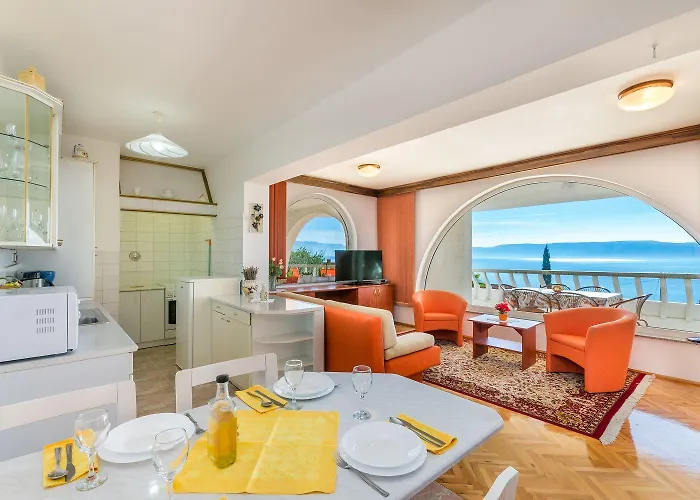 Mediterranes Mit Meerblick, Grill - Ab 14 Tagen Aufenthalt Eine Gratis Bootsfahrt * 诺维·维诺多尔斯基