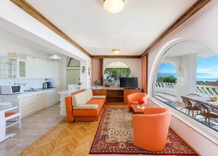 Mediterranes Mit Meerblick, Grill - Ab 14 Tagen Aufenthalt Eine Gratis Bootsfahrt 诺维·维诺多尔斯基