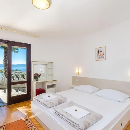 Mediterranes Mit Meerblick, Grill - Ab 14 Tagen Aufenthalt Eine Gratis Bootsfahrt Appartement Novi Vinodolski