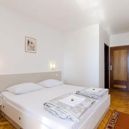 Mediterranes Mit Meerblick, Grill - Ab 14 Tagen Aufenthalt Eine Gratis Bootsfahrt * Novi Vinodolski