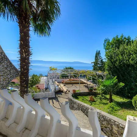 Mediterranes Mit Meerblick, Grill - Ab 14 Tagen Aufenthalt Eine Gratis Bootsfahrt * Novi Vinodolski